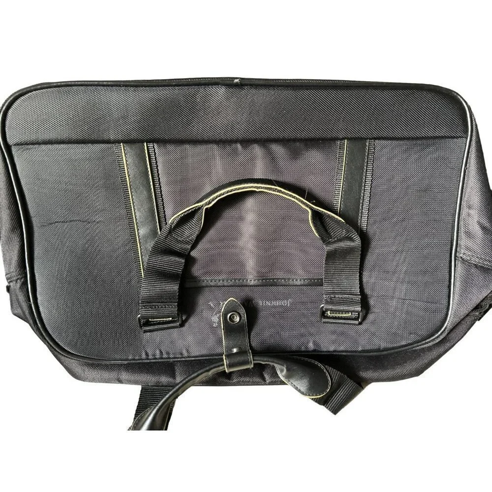 Johnnie Walker Travel Weekend Duffle Bag Black 18